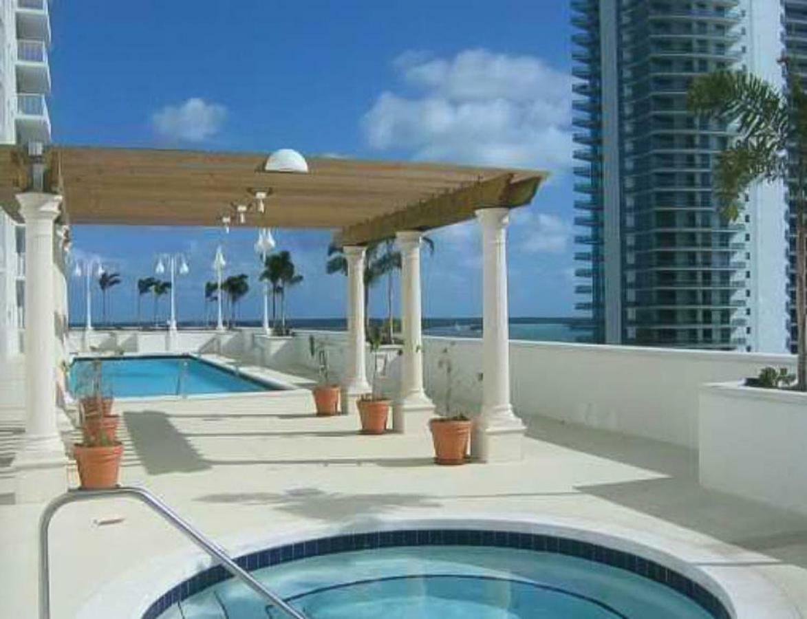 Top Stay Miami Blue Brickell Exterior photo